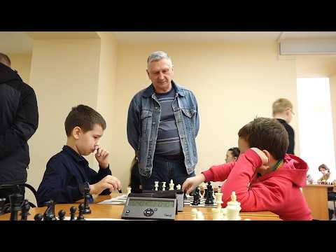Муниципальный этап краевых соревнований по шахматам сразу двух турниров провели в Бийске