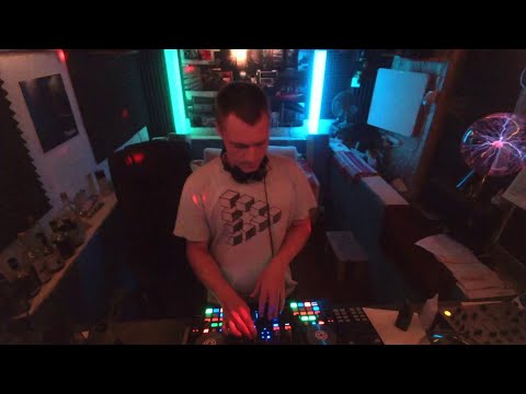 Mixa @ Ölkeller twitch-livestream-31.07.2021 lovely dreaming deep house rising to progressive house