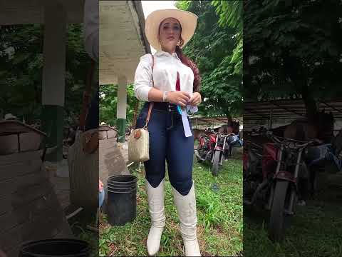 🐴Beautiful Latina Cowgirl 🇨🇴 #culturas4k #cabalgata #latina #horses #ladies #beauty #usa #mexico