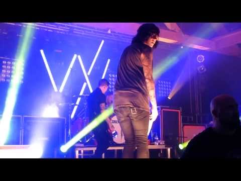 Sleeping With Sirens -If I'm James Dean, You're Audrey Hepburn (Live In Seattle 2013)