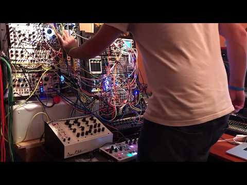 Ypsi Kid - Live Modular Techno Explorations 22