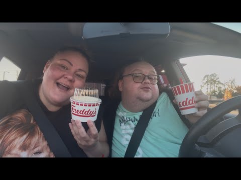 Freddys Dessert Mukbang w/Chelcie 