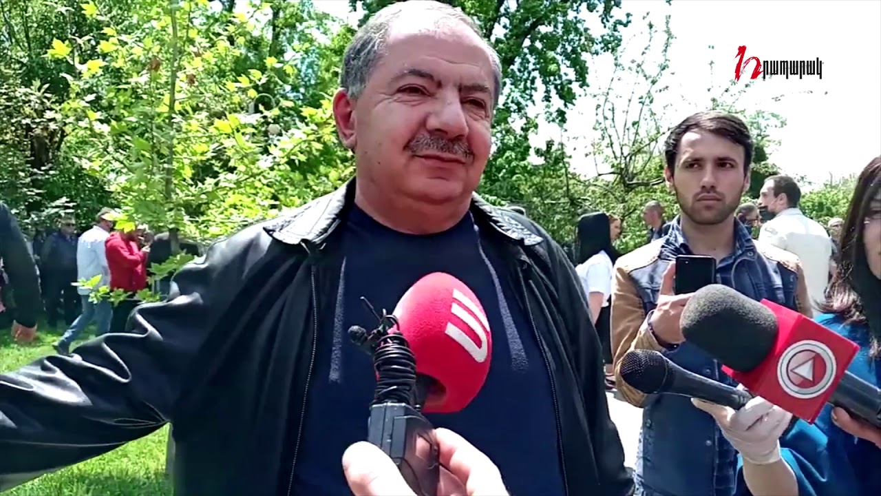 Որքան երկար պահեն պարոն Քոչարյանին անազատության մեջ, այնքան շուտ են հեռանալու.  Աղվան Վարդանյան