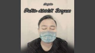 Download lagu Duka Dibalik Senyum mp3