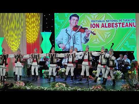 Ansamblul folcloric "Doina Bărăganului" la Festivalul"Ion Albeșteanu", 2024, coregraf Nicușor Iancu