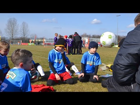 ￼PUCHAR TYMBARKU: VARSOVIA 2008 - UKS SZKÓŁKA PIŁKARSKA TALENCIK 2:1 - FINAŁ WOJEWÓDZKI