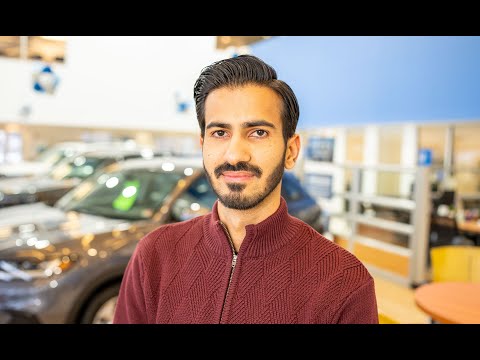 Sales & Leasing Consultant Muhammad Kiani