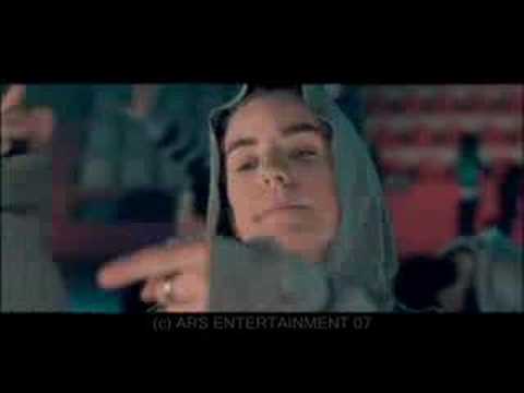 TAD-TROP JEUNE-VIDEOCLIP