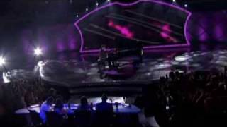 Kris Allen American Idol sings Apologize and Heartless