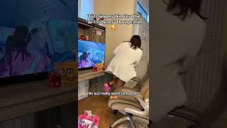 He really went to Hooters🤬