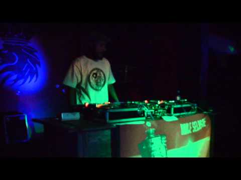 Easy Skanking 2  com Erick Africa Mãe do Leão