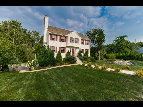 15 Debbie Dr, Spencer, Ma