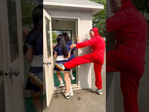 Money Heist vs Police 78 #moneyheist #parkour #police #escape #shorts #cpro98