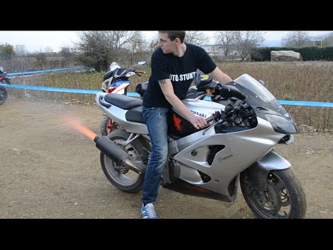 [Moto-Stunt Radovish] Kawasaki ZX6R Burnout,Flame Exaust-Thrower