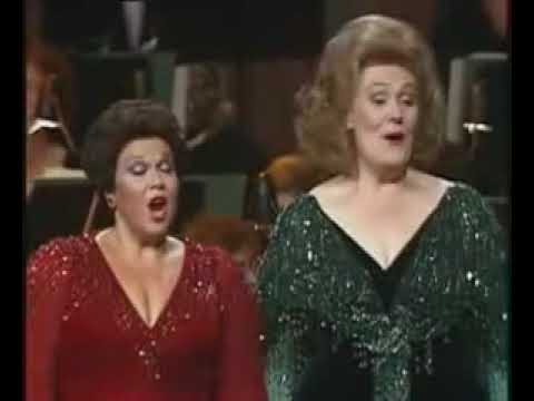 Dame Joan Sutherland and Marilyn Horne   Duet