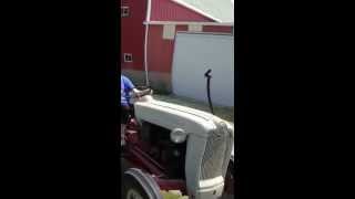 preview picture of video 'Patty Learns to Drive a Tractor'
