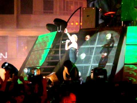 Emma Hewitt w/ DJ Matt Cerf - Waiting, Ho Chi Minh City 2010