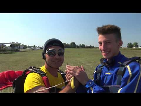 Sky dive tandem lancio da 4000metri by cremona sky team