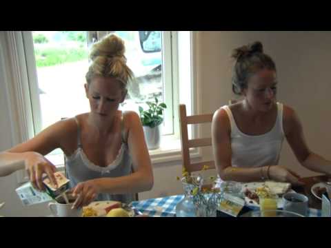 Jonathan: "Jag hånglade både med Maria och Ellen i går" - Bonde söker fru (TV4)