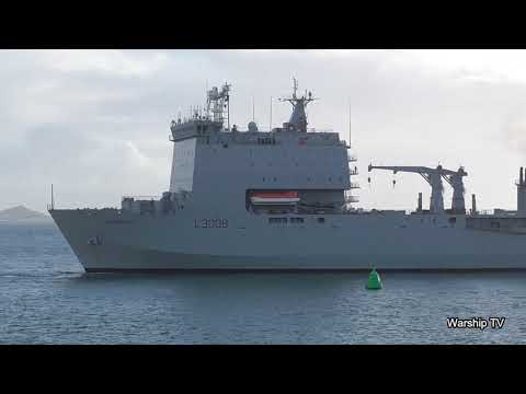 RFA MOUNTS BAY L3008 DEPARTS DEVONPORT NAVAL BASE AT DEVILS POINT - 11th December 2020