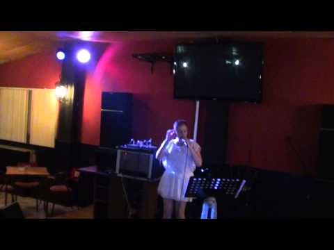 "Stronger than me" - Amy Winehouse (Cover Version) by Gloria Pretorius