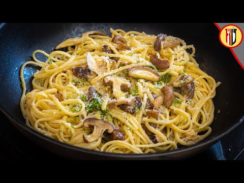 Mushroom garlic and olive oil linguine | 15min pasta recipe