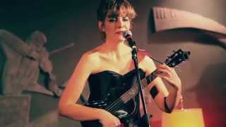 PÍA TEDESCO: "IS YOU IS OR IS YOU AIN'T MY BABY"