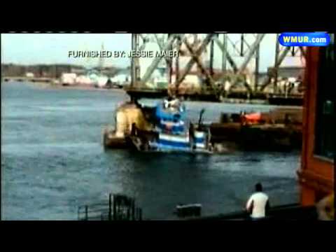 Tugboat Nearly Capsizes Near Memorial Bridge