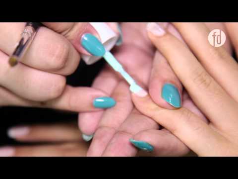 Meghan Trainor - All About That Bass Music Video Inspired Nail Art Tutorial