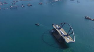 Budowa mostu stalowego o podwójnym łuku dla Cross Bay Link w Hongkongu