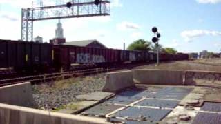 preview picture of video 'Railfanning Worcester MA on Parade Day part 1'