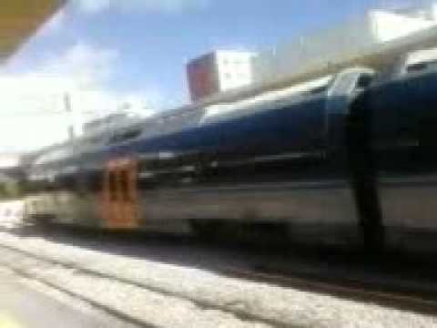 trem snft na gare de tunis .mp4