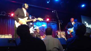 "My Heart Will Go On"  Los Straitjackets @ BB Kings ,NYC 5-3-2016
