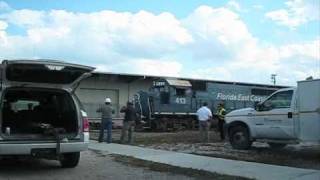 preview picture of video 'Dashcam Railfan™ Series: FEC Circus Train at MLK Blvd. Riviera Beach - January 5, 2011'
