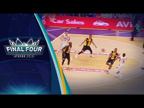 D.J. Cooper with the no-look pass vs. AEK - Final - Final Four 2018