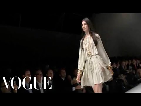 Blumarine Ready to Wear Spring 2011 Vogue Fashion Week Runway Show