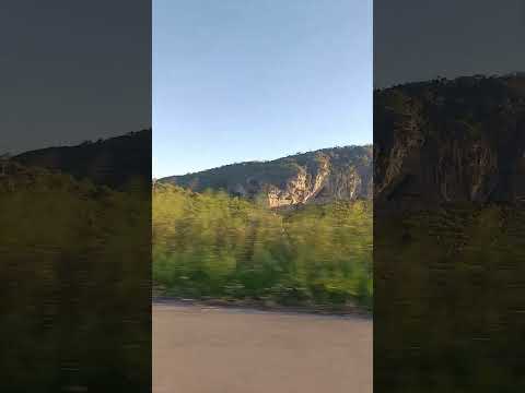 ao longe a entrega da gruta da lapinha de bom Jesus da Lapa em Ibiquera Bahia 🫶