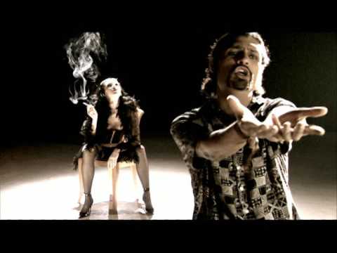 Panteón Rococó - Vendedora de Caricias (Video Oficial)