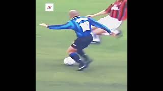 Download lagu The Art Of Ronaldo Nazario ☠️ #football #footballskillschallenge #footballskills #skills mp3 Download lagu The Art Of Ronaldo Nazario ☠️ #football #footballskillschallenge #footballskills #skills mp3