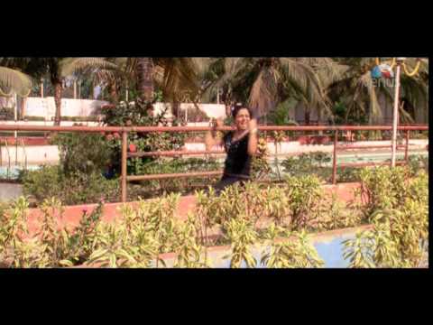 Aankhon Maa Tu Vasavi Le (Janmdaataa)