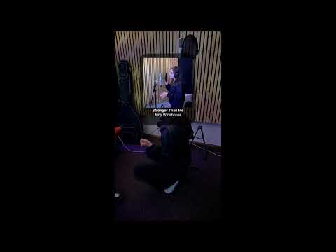 Afina - Stronger Than Me (Amy Winehouse cover)