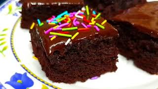 בקלי קלות- עוגת שוקולד מהירה (ליהי קרויץ - מטבח בקלי קלות) - התמונה מוצגת ישירות מתוך אתר האינטרנט יוטיוב. זכויות היוצרים בתמונה שייכות ליוצרה. קישור קרדיט למקור התוכן נמצא בתוך דף הסרטון