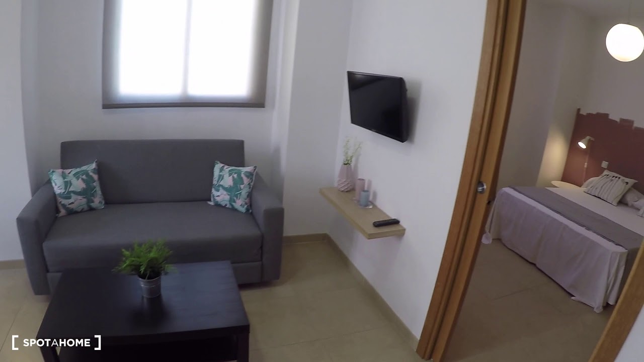 1 Bedroom Apartment For Rent In Ciutat Vella Valencia Ref
