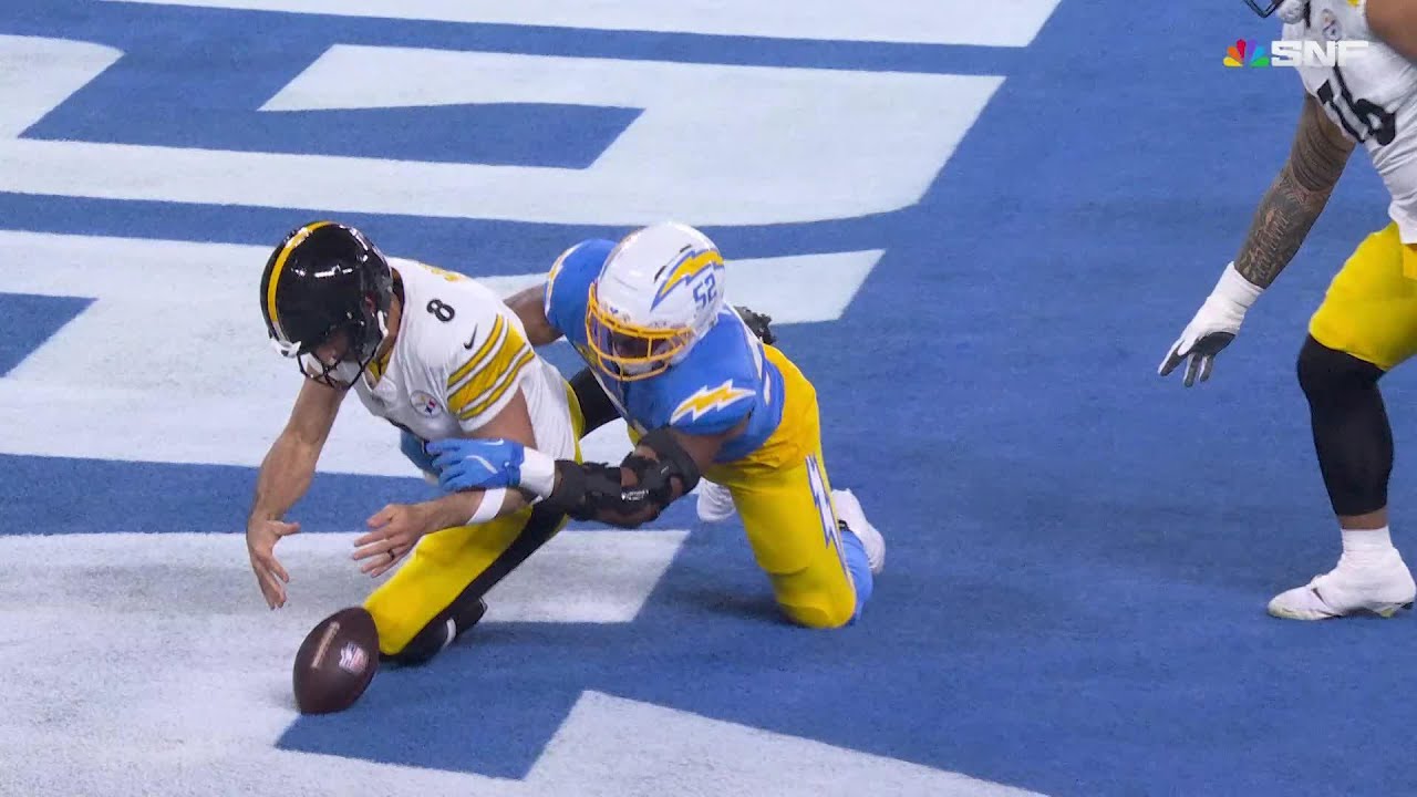 Mack Attack! LB brings the boom against Rodgers to force safety