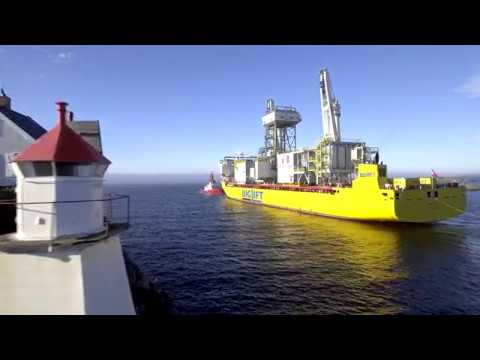 Peregrino 2 drilling modules sail away