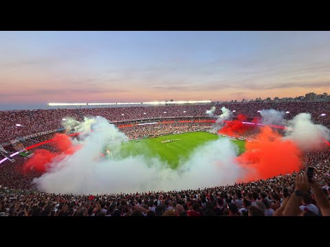 "" Barra: Los Borrachos del Tablón &bull; Club: River Plate