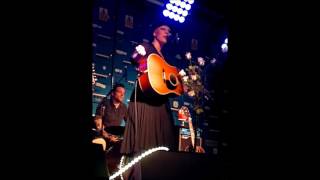 Nell Bryden Buildings and treetops & Brand new song-Dared the world & won Manchester 17 May 2016