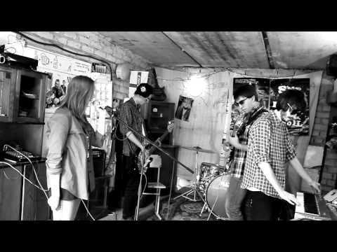 Sleeping Hummingbird - London