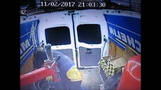 Bursa Yeşil Timsah Oto Lastik Tamiri - 7 / 24 Lastik Yol Yardımı - TEL