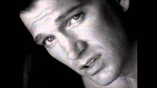 Chris Isaak - Let Me Down Easy